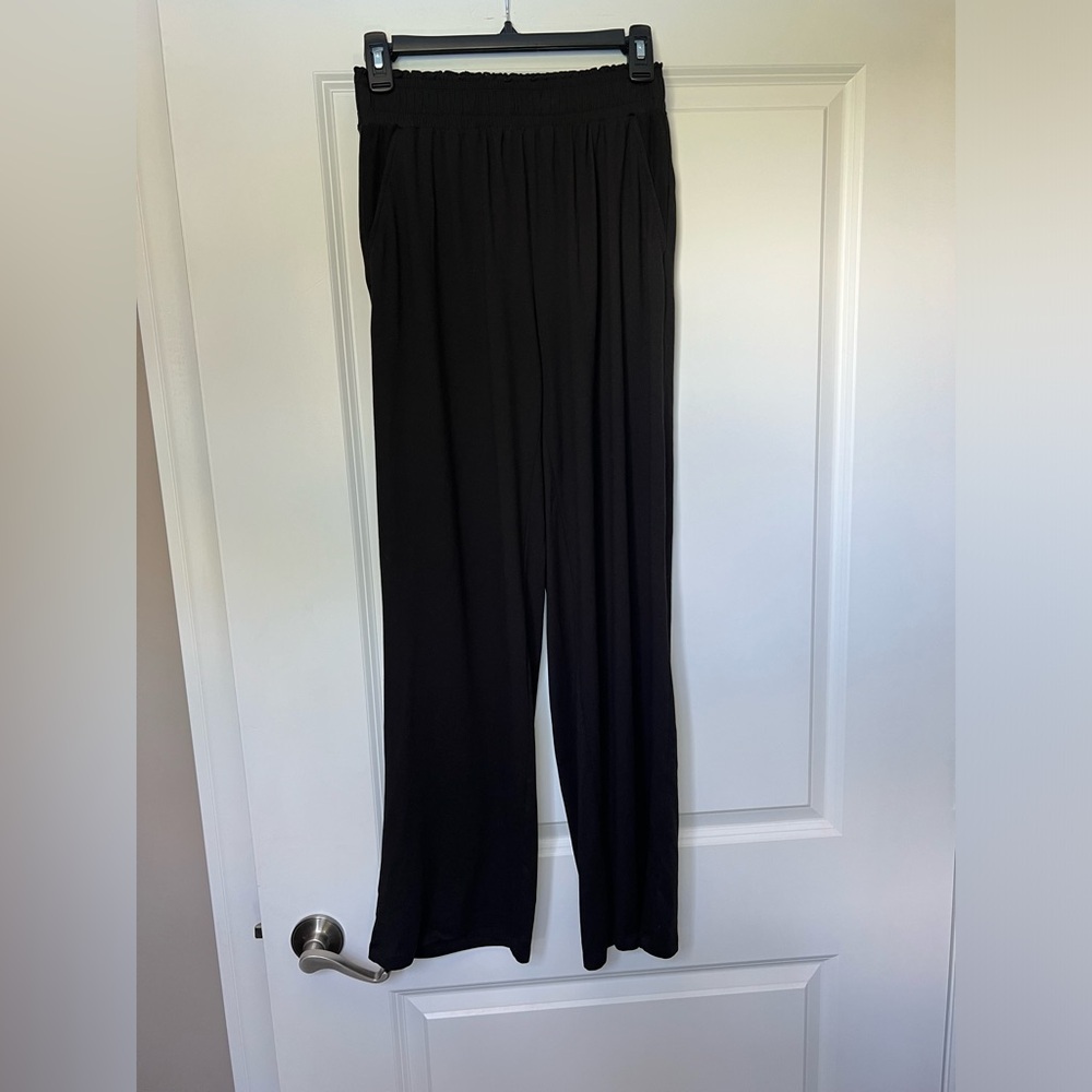 Black lounge pants